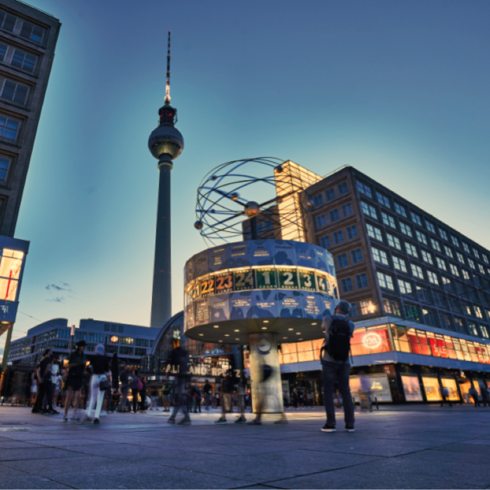 Alexanderplatz Berlin und Fernsehturm - Hotel Palace Berlin